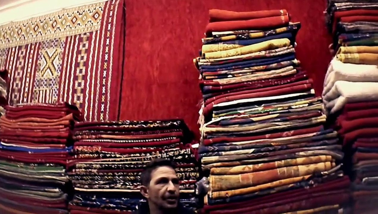 Scam City S01E10 Marrakech