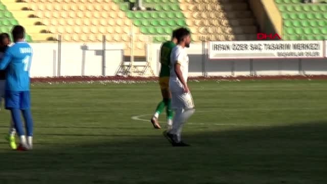 Spor adıyaman'da amatör maçta kavga