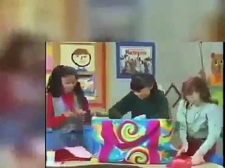 Barney and Friends - Walk, Walk, Run !