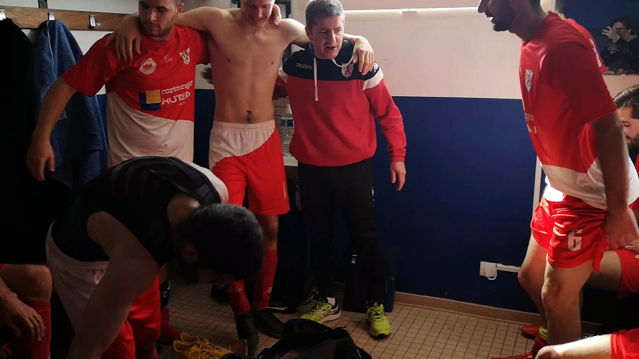 Belle ambiance dans le vestiaire de Derval pour fêter la victoire !