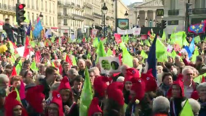 Contra a reprodução assistida