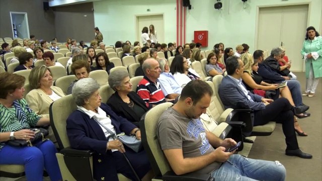 Τι θα κάνω μ' εσένα μαμά.. - Συγκίνηση στην παρουσίαση του βιβλίου της Τένιας Μακρή στη Λαμία (video)