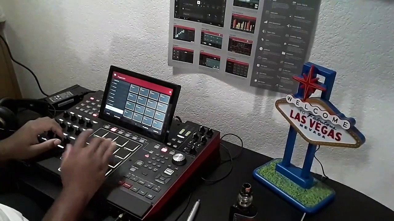 Beatmaking on Akai MPC X- Money Line