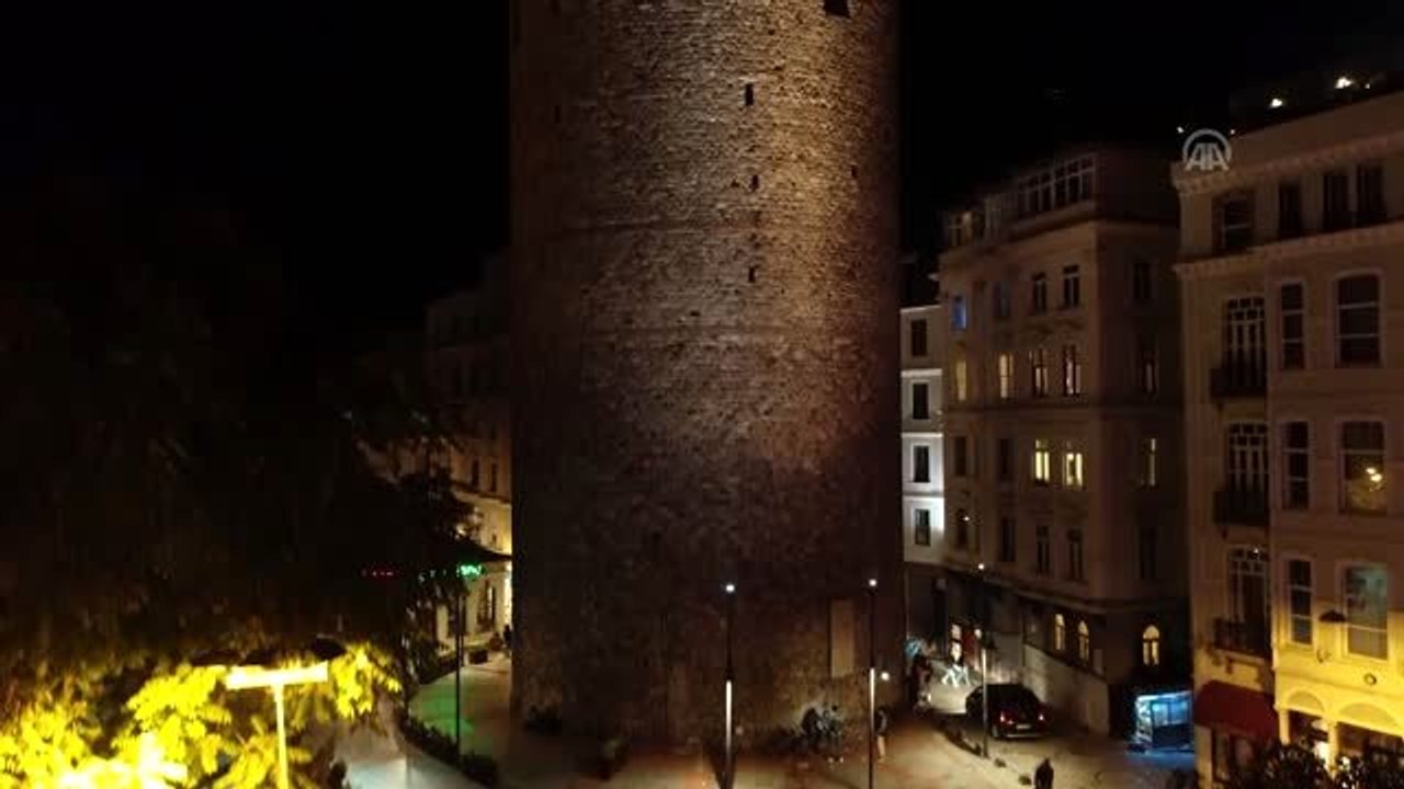İstanbul "serebral palsi" için yeşile büründü
