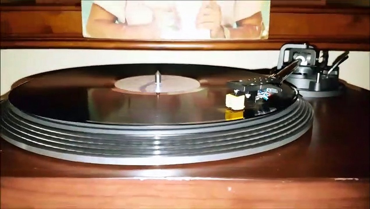 Gökhan Güney - Candan Sevmeli  (Plak kayıt)