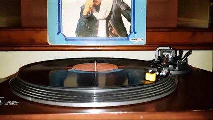 İbrahim Tatlıses - Gülmemiz Gerek (Plak kayıt)