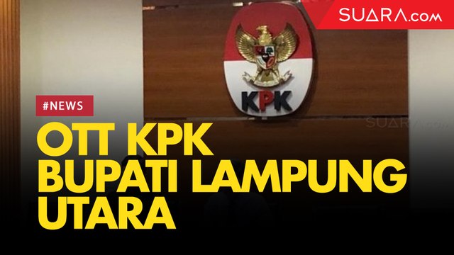 Disoraki, Mobil penyidik KPK Keluar dari Rumah Dinas Bupati Lampung Utara Ditangkap OTT