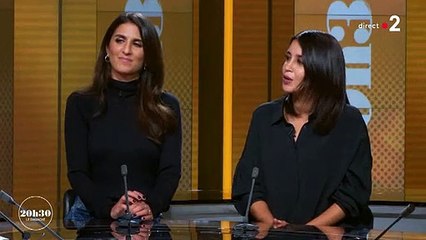 Regardez Véronique Sanson qui débarque par surprise hier soir au 20h de France 2 en surprenant Géraldine Nakache et Leïla Bekhti