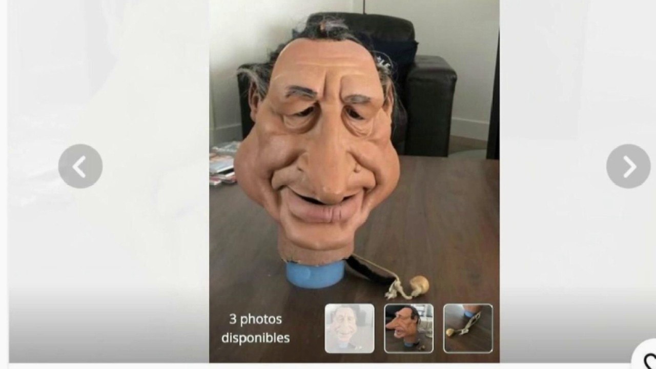 La marionnette de Jacques Chirac en vente