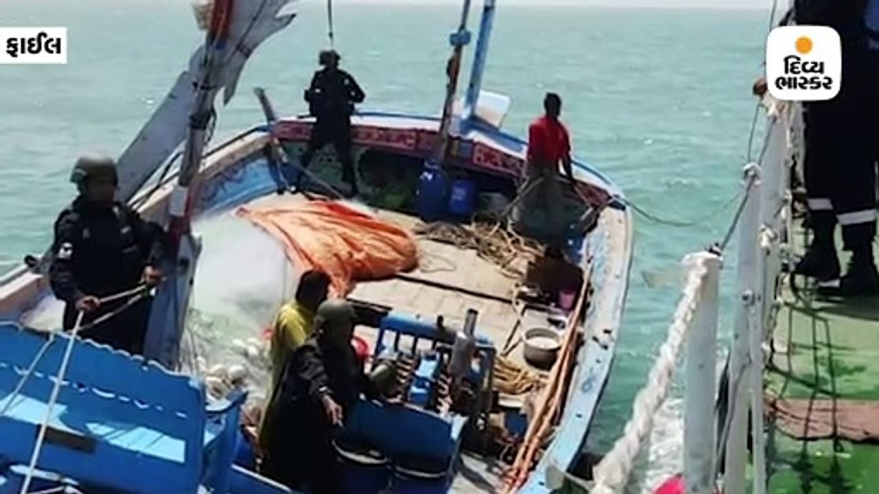 કંડલા SEZના ગેટ પર બે ભાઈઓને પ્રવેશની ના પાડી ત...