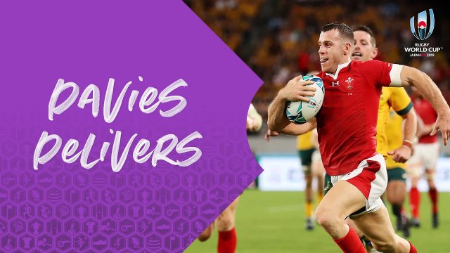Amazing interception try from Gareth Davies v Australia