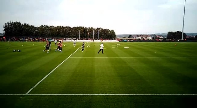 Les Diables rouges s'entraînent à Tubize (1)