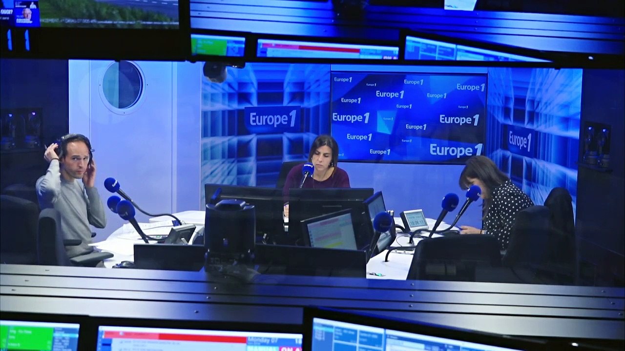 Avant l'audition de Christophe Castaner, un mem...