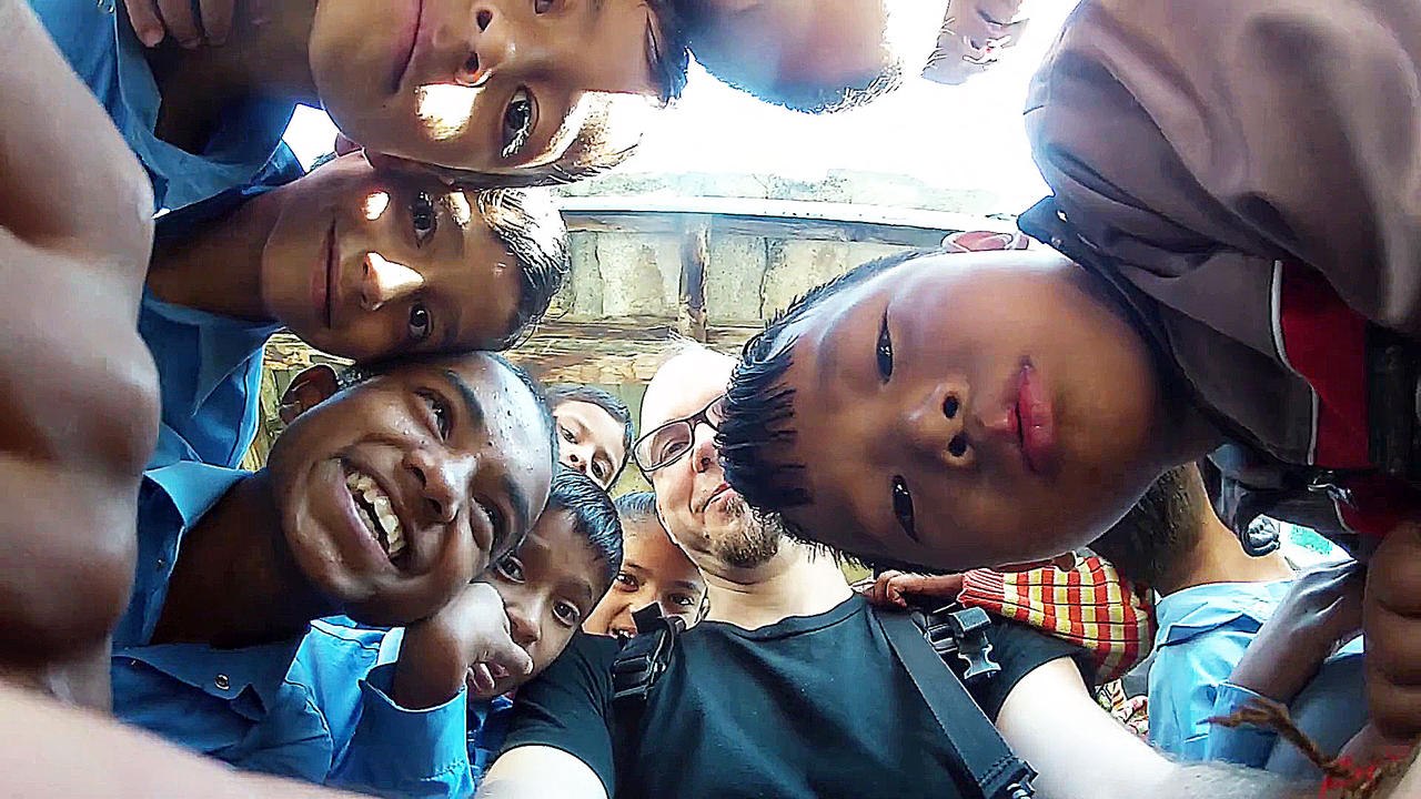 Menschsein Wer sind wir füreinander - Teaser Trailer (Deutsch) HD