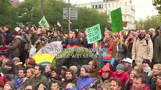 Climate protesters block London roads in global 'rebellion'