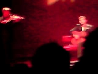 BAAZIZ au theatro_"enfant d'algerie"