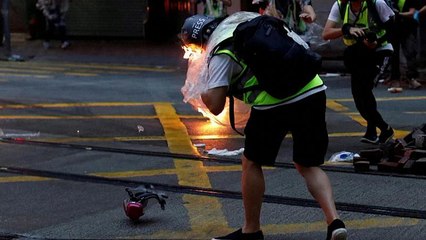 Hong Kong: giornalista ferito, perde la vista a un occhio