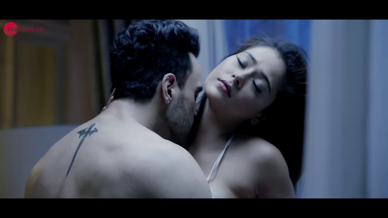 Tere Jism - Official Music Video - Sara Khan & Angad Hasija