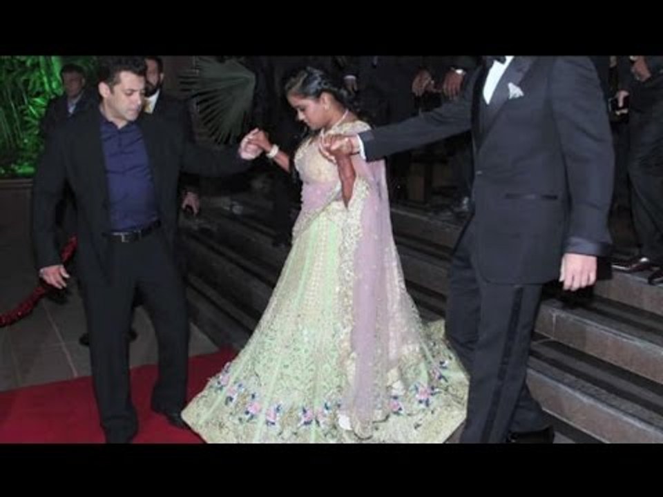 Sandeep Khosla calls Salman's sister Arpita Khan the "F" word | FACEPALM | Episode 7