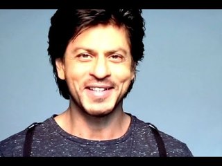 SHAH RUKH KHAN'S warm welcome to Female Make-up Artists