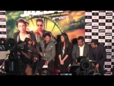 Watch Aishwarya Rai from 'Jazbaa' trailer launch | Irrfan Khan | Sanjay Gupta | Part 2