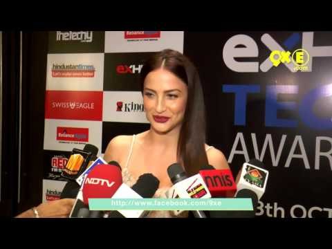 Elli Avram REVEALS her Vacation Plans During Diwali | SpotboyE