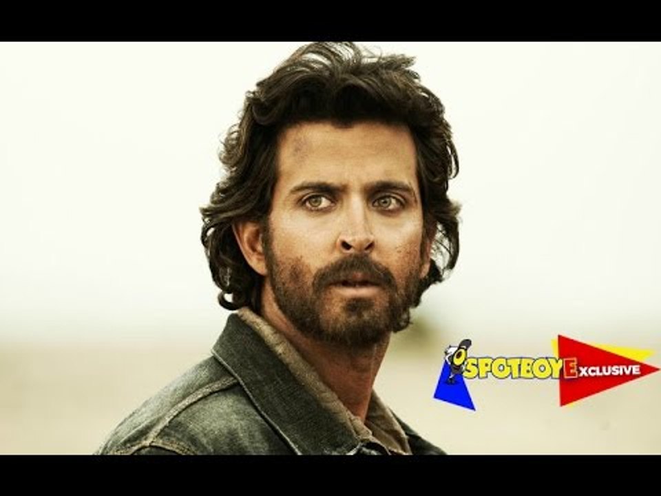 Hrithik Roshan in bed for 4-5 more weeks; Injury hasn't healed | 'Mohenjo Daro' shoot STOPS