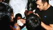 Kind Hearted Salman Khan SPOTTED outside Olive giving books & money to poor kids!