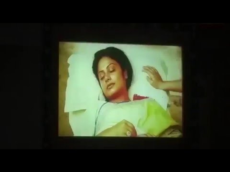 Anandi takes her last breath | Balika Vadhu | Watch Video