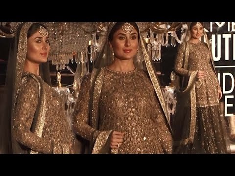 Kareena Kapoor Khan flaunts her baby bump at Lakme Fashion Week 2016 Grand Finale