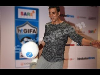 SPOTTED: Here’s How Akshay Kumar ‘Kick’ started His Weekend! | SpotboyE