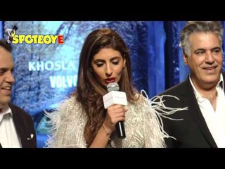 Download Video: Shweta Bachchan Walks the Ramp for Abu Jani - Sandeep Khosla | SpotboyE