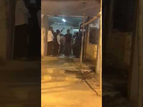 Manoj Bajpayee and Farhan Akhtar at Late Om Puri's Residence to Pay his last Respects | SpotboyE