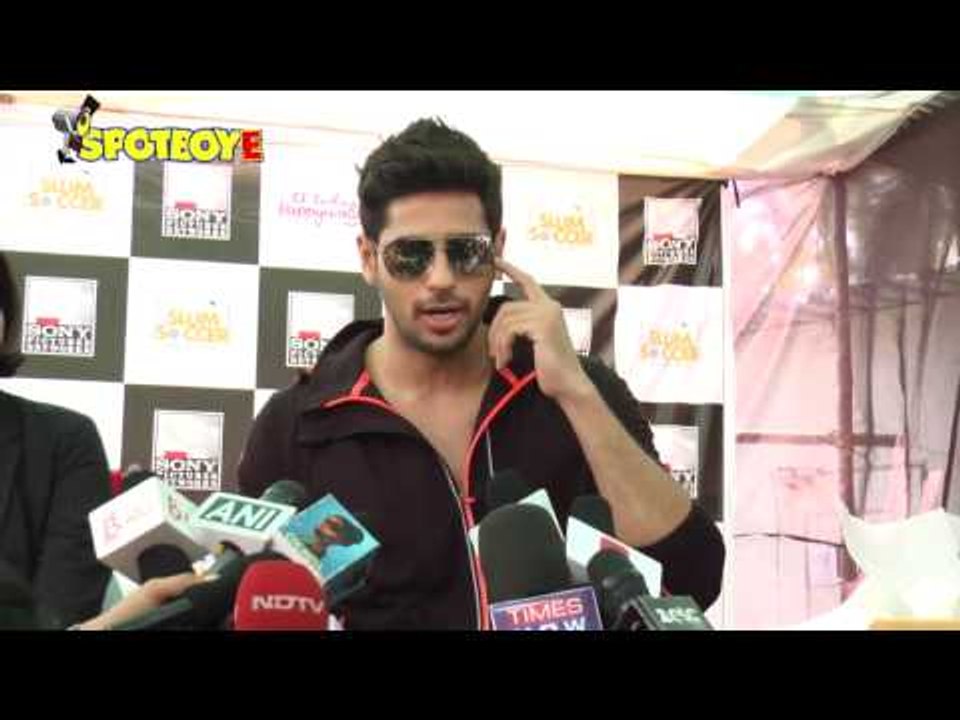 Sidharth Malhotra BLURS sidelines of football with NIC | SpotboyE