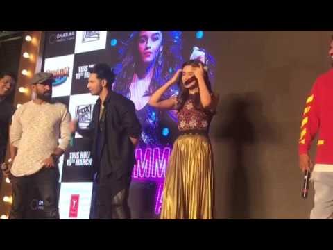 Varun Dhawan avoids commenting on Govinda's remarks about his Father | SpotboyE