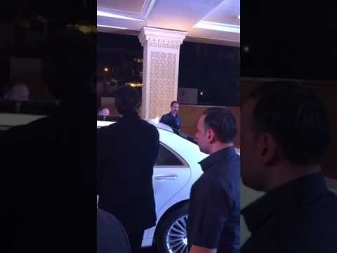 Amitabh Bachchan & Jaya Bachchan arrive at Neil Nitin Mukesh wedding reception | SpotboyE