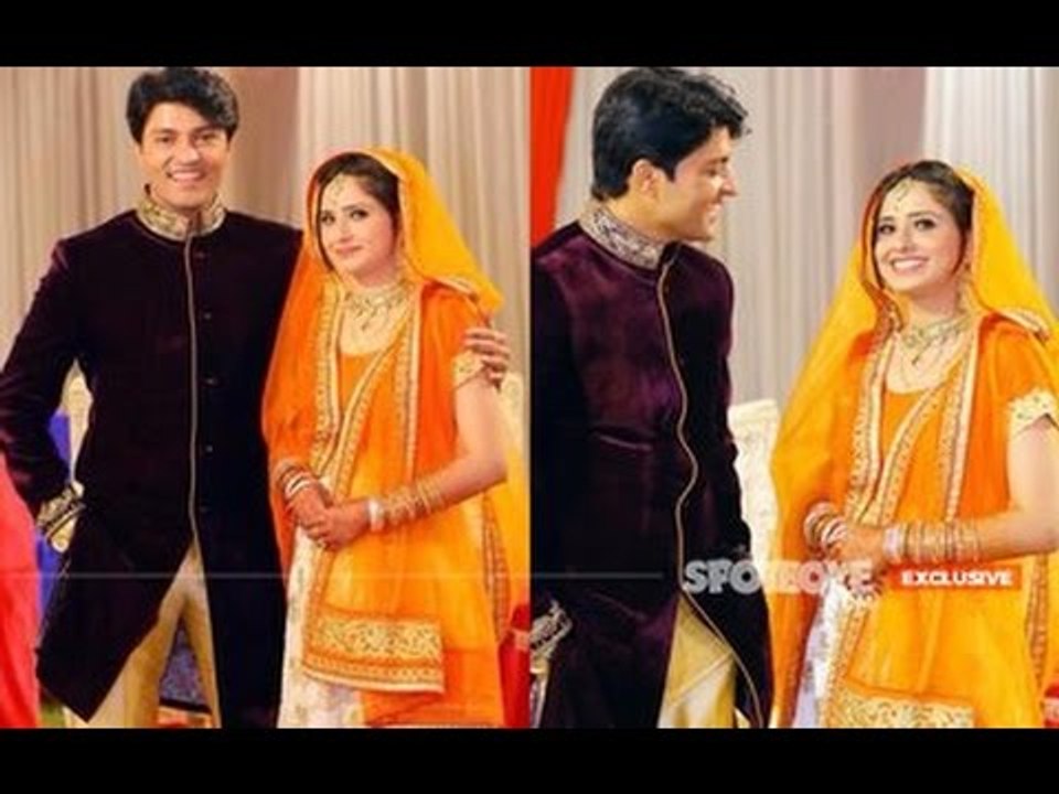 Meet Diya Aur Baati Hum Actor Anas Rashid’s Fiance, Heena | TV | SpotboyE