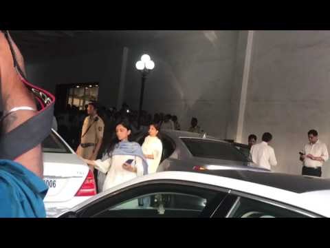 Madhuri Dixit at Vinod Khanna's Prayer Meet | SpotboyE