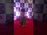Parul Chauhan flaunts her sexy dress at the Star Parivaar Awards 2017 | SpotboyE