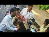 Vinod Khanna Body leaves from his Residence | SpotboyE