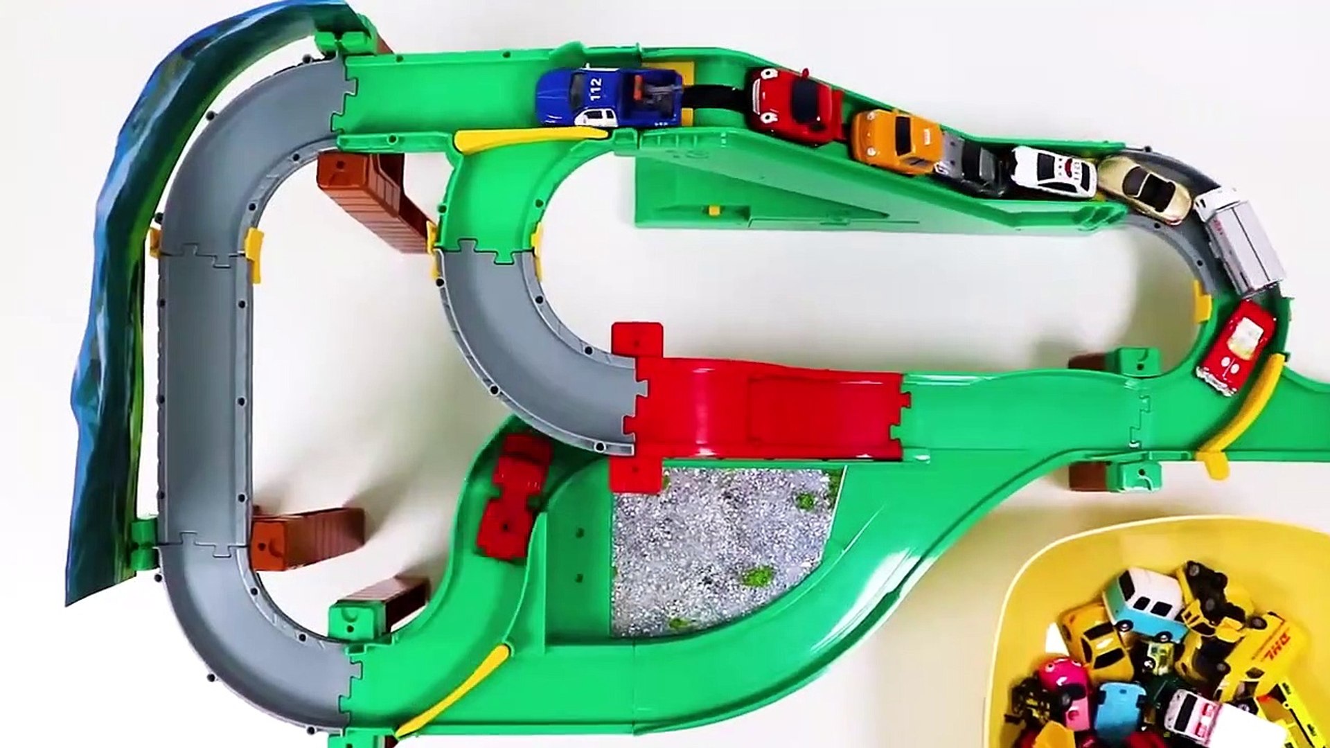 tomica highway busy drive