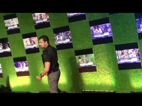 Sonu Nigam with His Family at Sachin: A Billion Dreams Premiere | SpotboyE