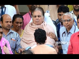 Dilip Kumar Rushed To Lilavati Hospital | SpotboyE