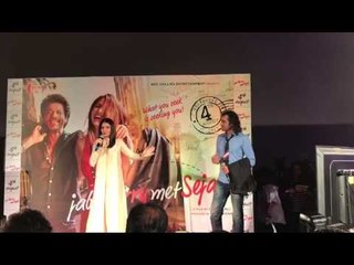 Anushka Sharma LOST Her Engagement Ring at Jab Harry Met Sejal Trailer Launch | SpotboyE