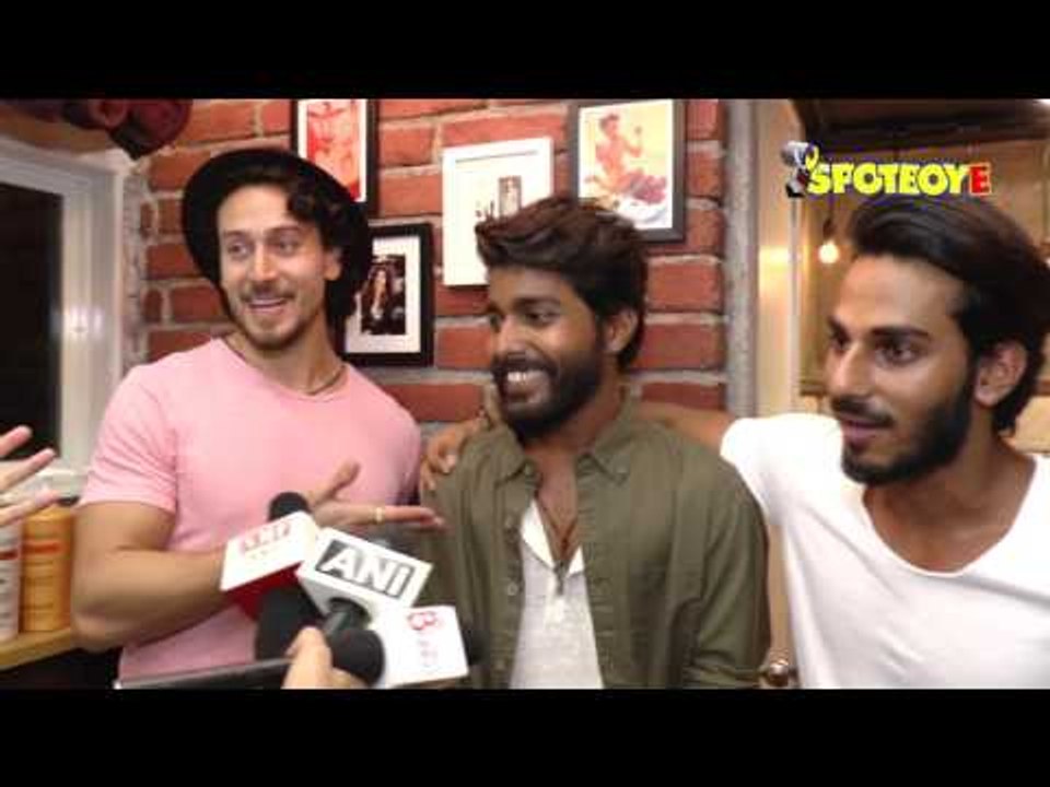 Tiger Shroff, Disha Patani & Nidhhi Agerwal at a Salon Launch | SpotboyE