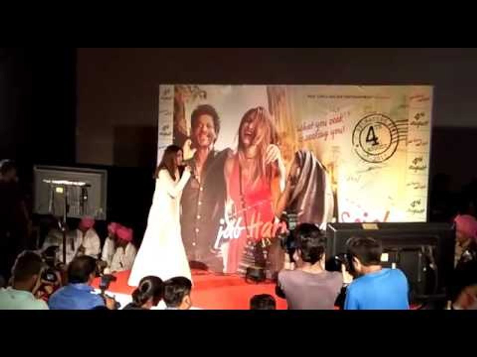 Anushka Sharma imitates like a gujrati girl at Jab Harry Met Sejal trailer launch | SpotboyE