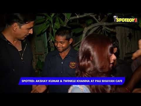 Akshay Kumar with wife Twinkle Khanna SPOTTED with Director R. Balki & Gauri Shinde | SpotboyE