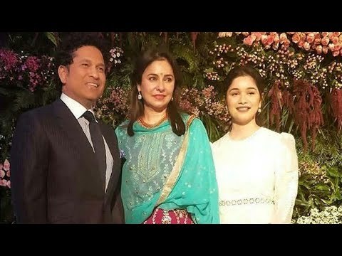 Sachin Tendulkar, Anjali Tendulkar, Madhuri Dixit Arrive at Virat Anushka wedding Reception
