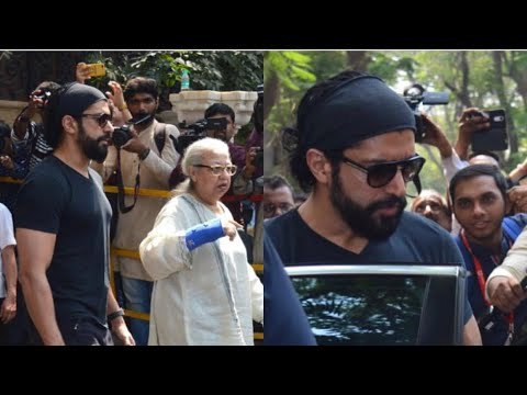 Farhan Akhtar Visits Anil Kapoor Residence with his Mom Post Demise of Sridevi | SpotboyE