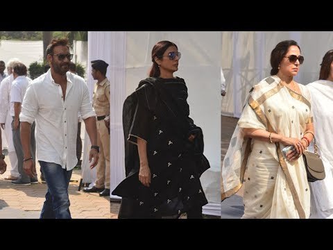 Ajay Devgn, Tabu, Hema Malini Pay their Last Respects to Sridevi | SpotboyE